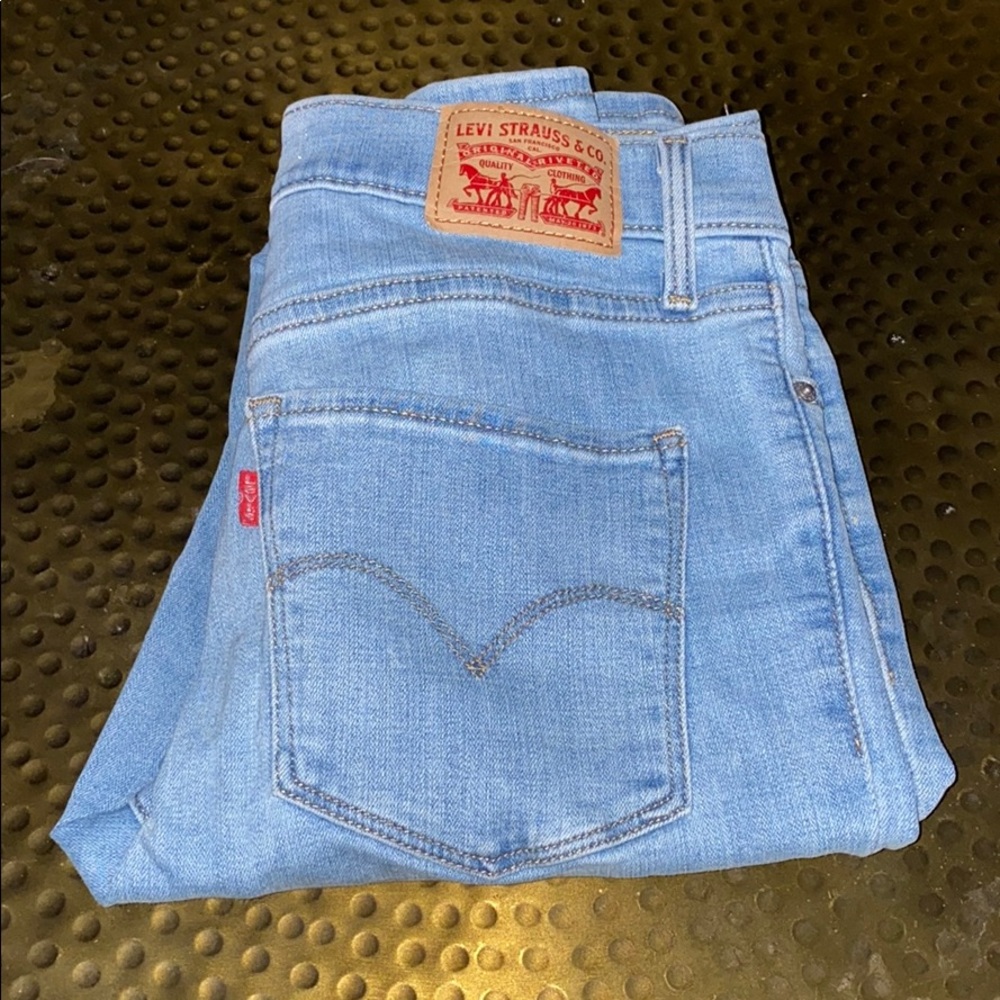 Levi jeans